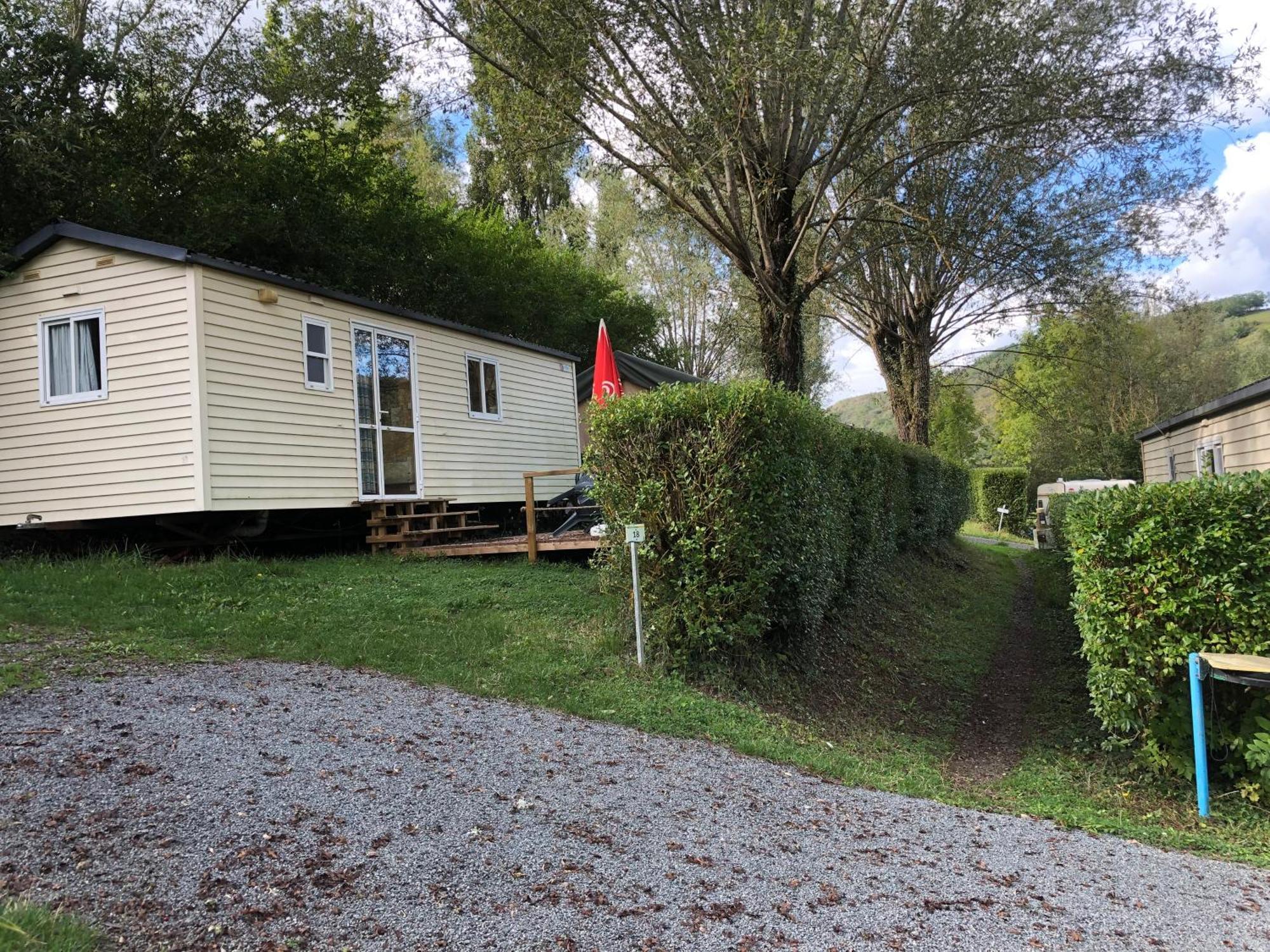 Camping Du Pont De St Gal Saint-Gal-sur-Sioule Eksteriør bilde